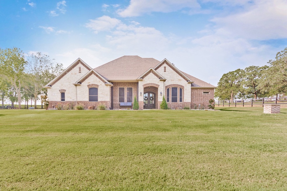 251 Hlavek Rd, Decatur, TX 76234 - photo 1