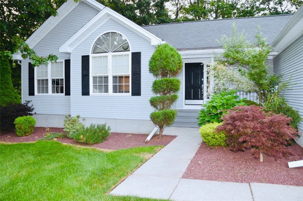 101 Sundale Rd, Cranston, RI 02921 - photo 1