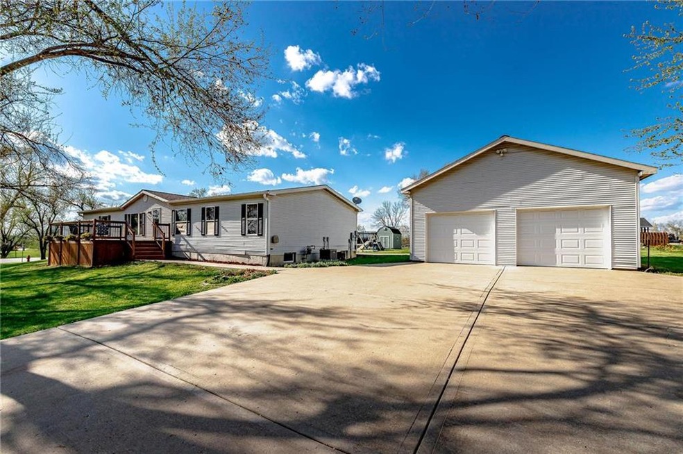 760 W North St, Spring Hill, KS 66083 - photo 1