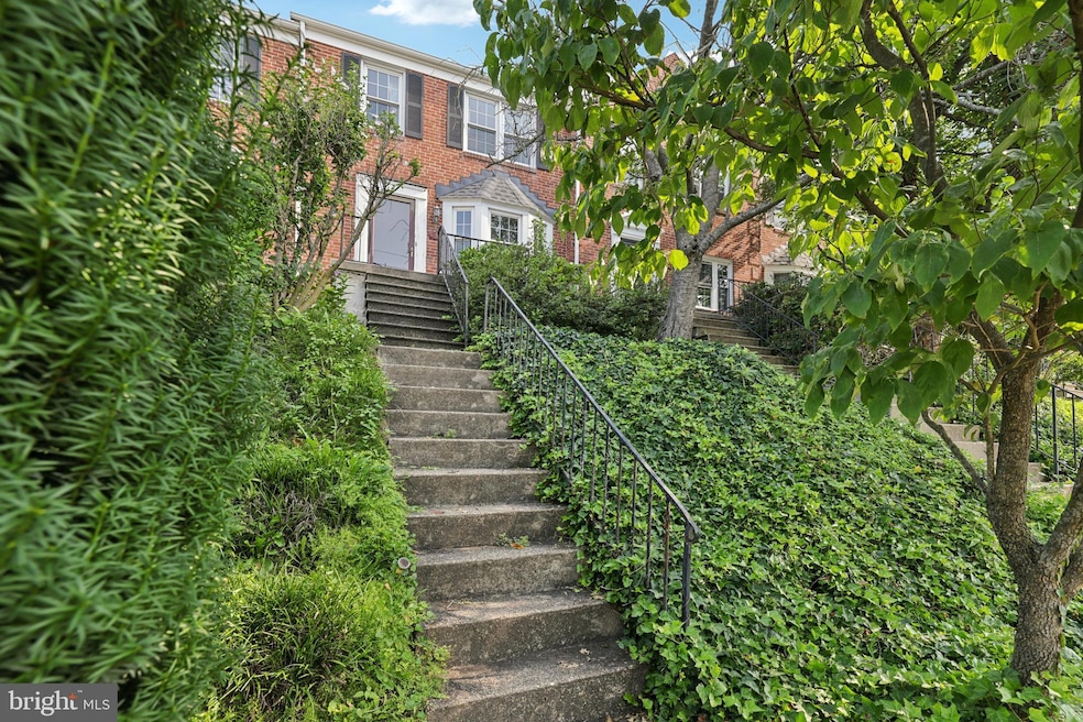 130 Dumbarton Rd, Baltimore, MD 21212 - photo 1