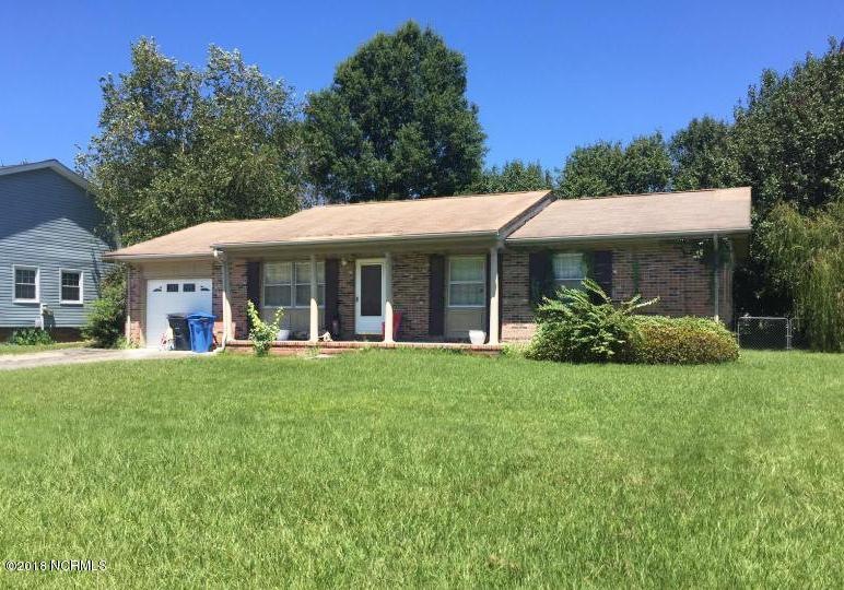 204 Estate Dr, Jacksonville, NC 28540 - photo 1