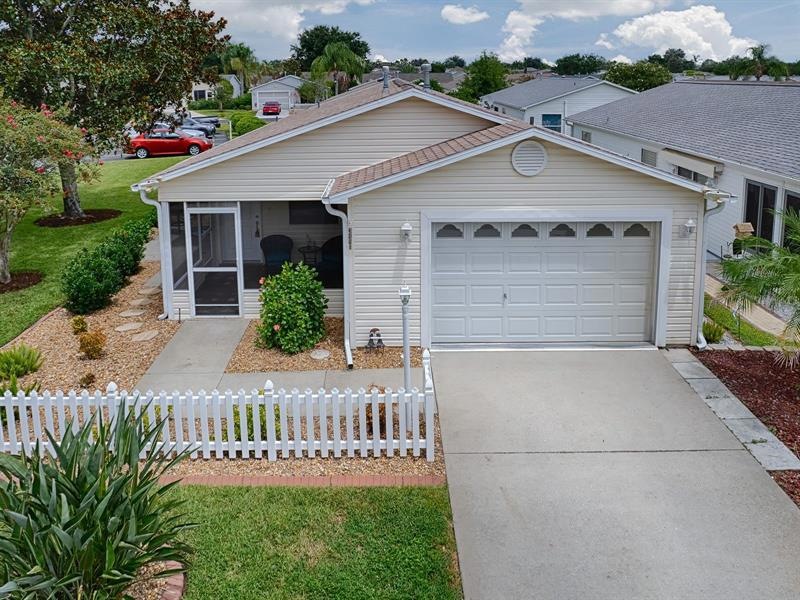 3481 Roanoke St, The Villages, FL 32162 - photo 1