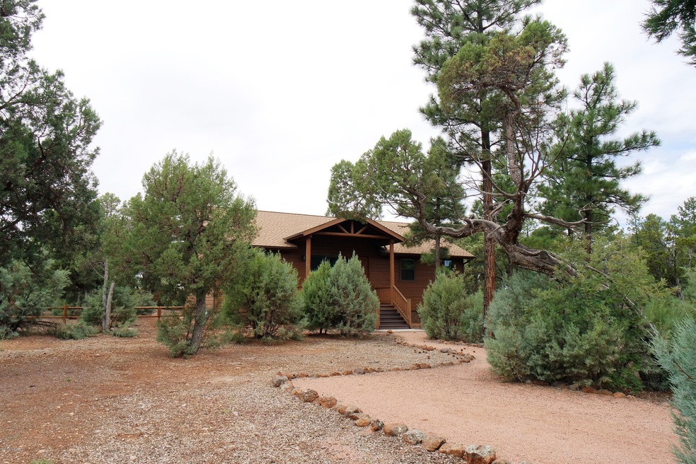 Beautiful Home With Golf Course Views!