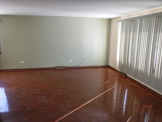 4026 Violet Ln, Matteson, IL 60443 - photo 1