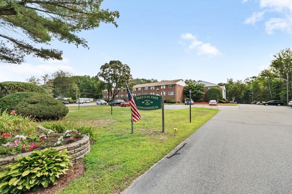 Preston Park Condominiums unit 5F, Wakefield, MA 01880 - photo 1