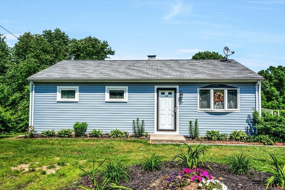 33 Endicott Dr, Westborough, MA 01581 - photo 1