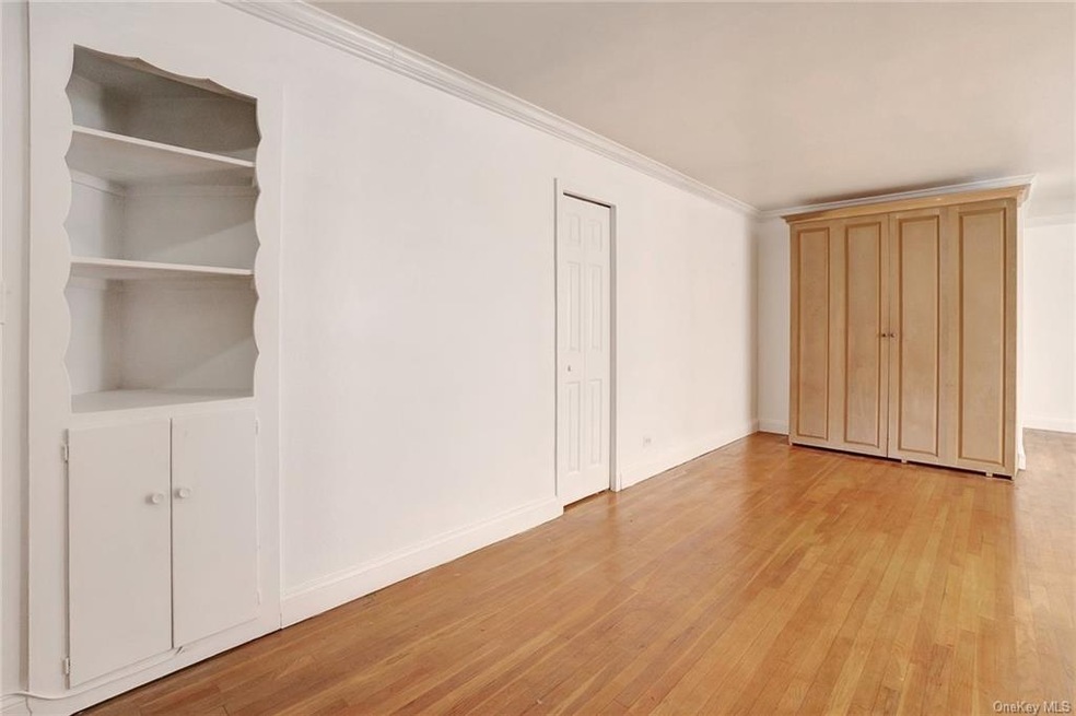 3184 Grand Concourse unit 5J, Bronx, NY 10458 - photo 1