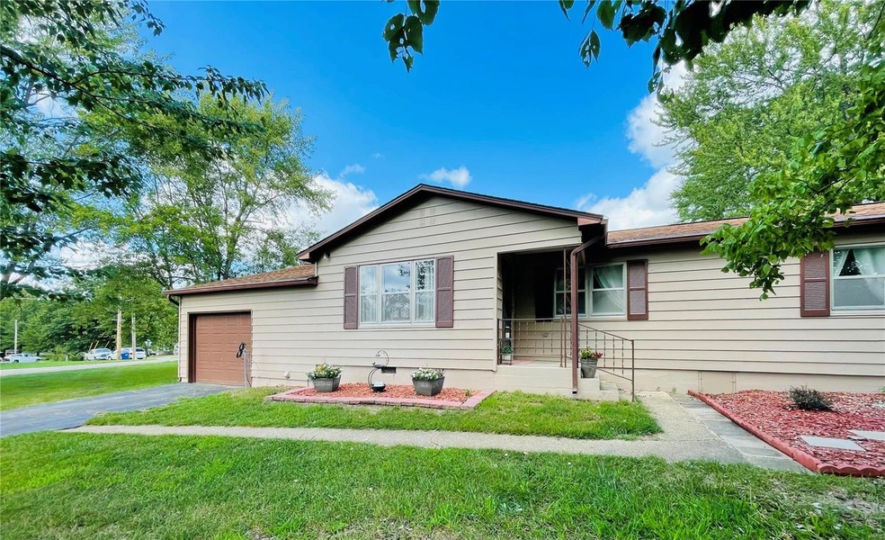 202 Sunset Rd, Dixon, MO 65459 - photo 1