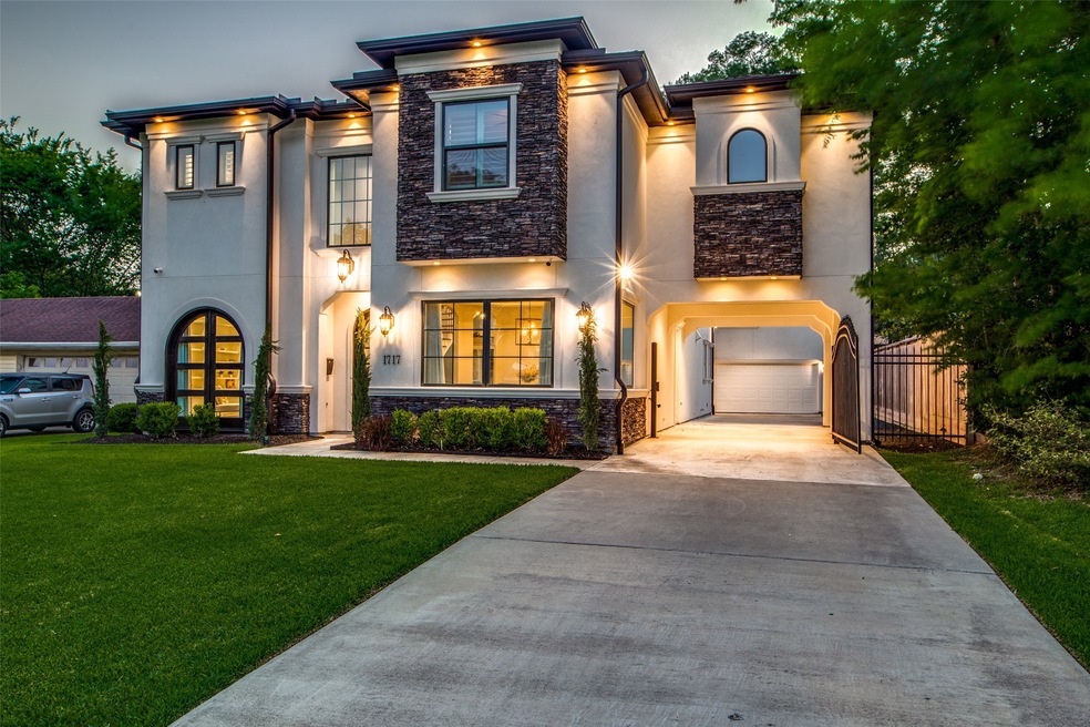 1717 Bayram Dr, Houston, TX 77055 - photo 1