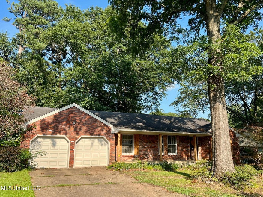 8606 Cedar Circle W