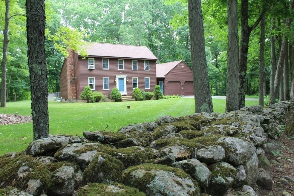 154 Glazier Rd, Barre, MA 01005 - photo 1