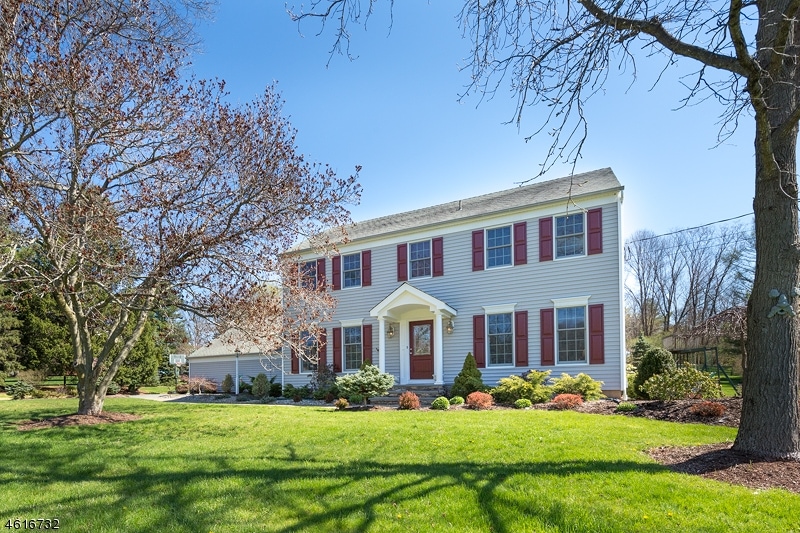 11 Pfizer Dr, Gladstone, NJ 07934 - photo 1