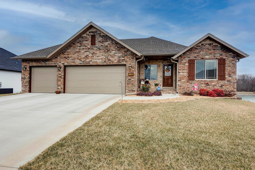 1233 S Natchez Rd, Republic, MO 65738 - photo 1