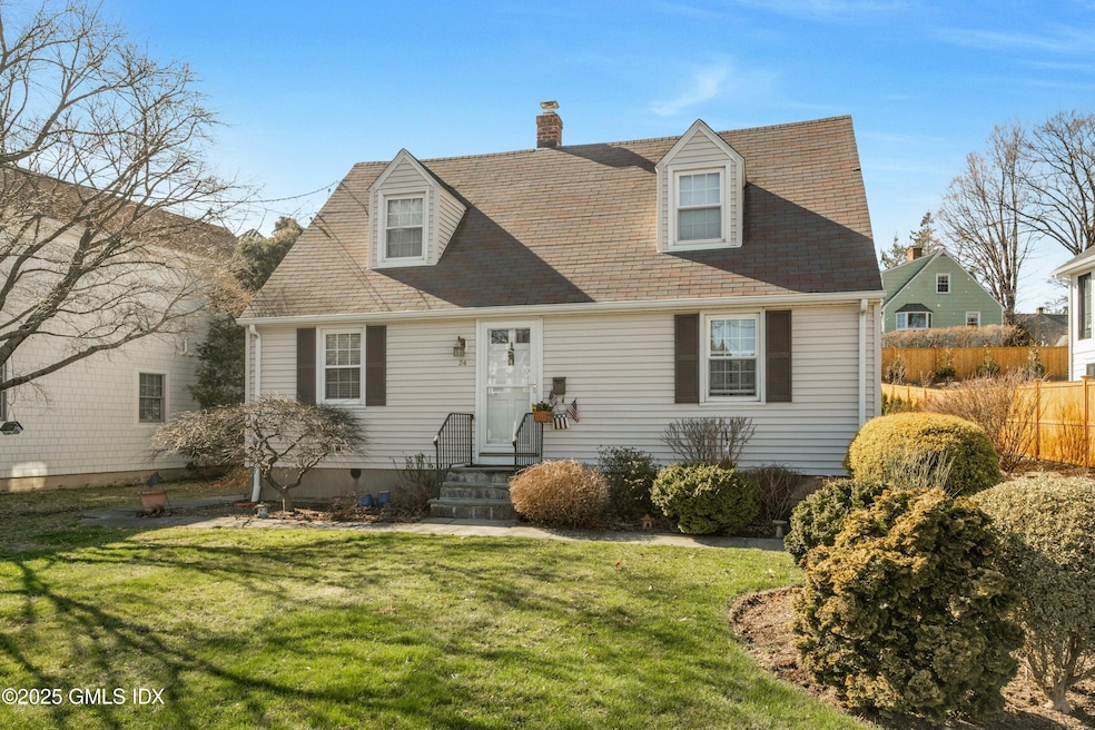 24 Riverside Ln, Riverside, CT 06878 - photo 1