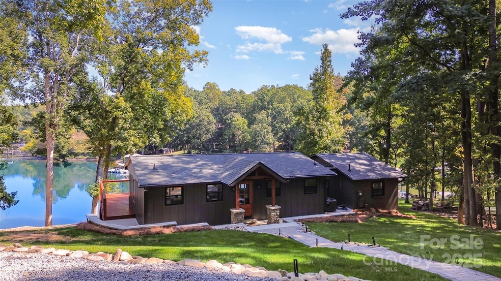 For Sale $2,000,000 • Co-Listing Agent