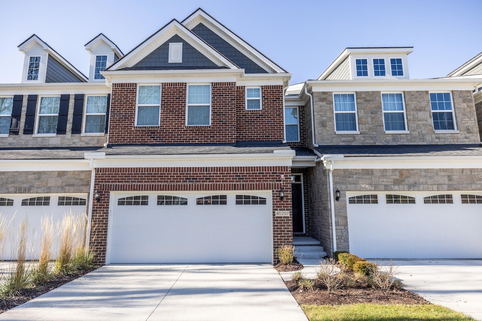 40207 Premier Dr unit 32, Northville Township, MI 48170 - photo 1