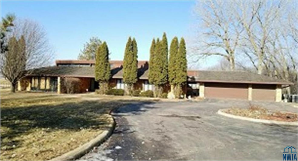 757 Buckwalter Dr, Sioux City, IA 51108 - photo 1