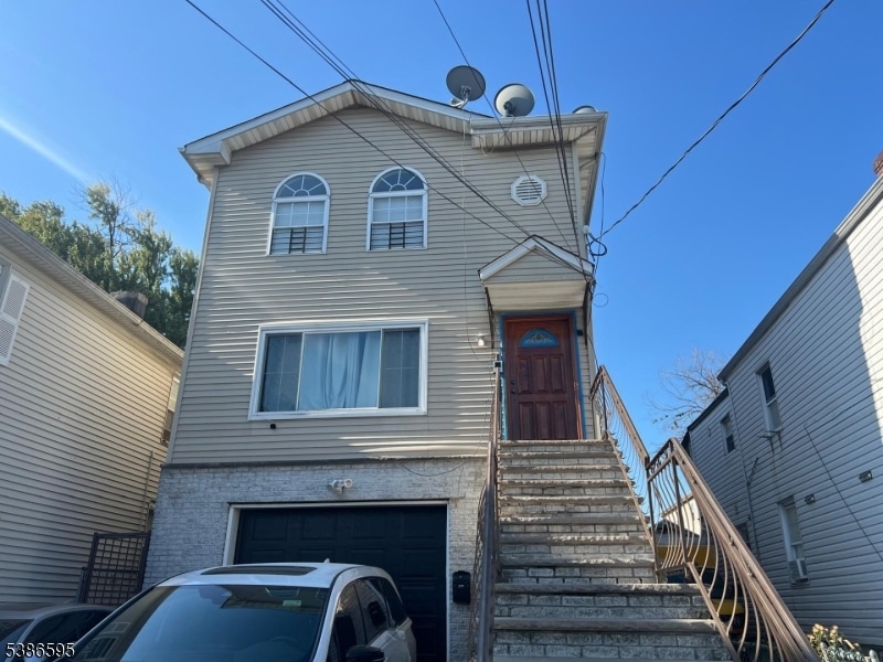 For Rent $2,500/month