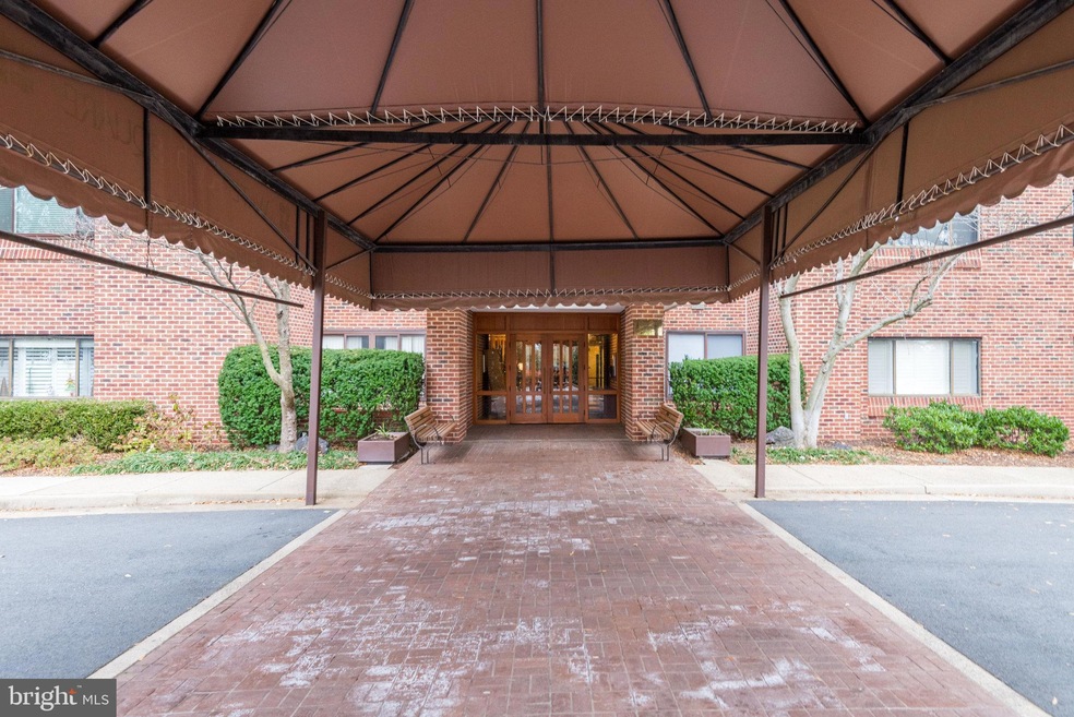 11500 Fairway Dr unit 206, Reston, VA 20190 - photo 1