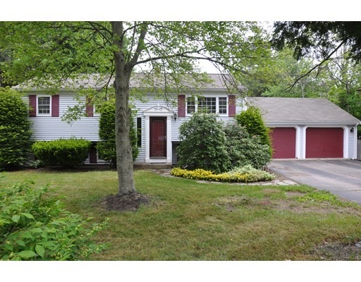 566 Summer St, Rockland, MA 02370 - photo 1