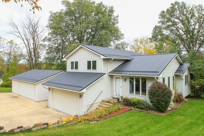 890 Valley View Dr, Cedar Rapids, IA 52403 - photo 1