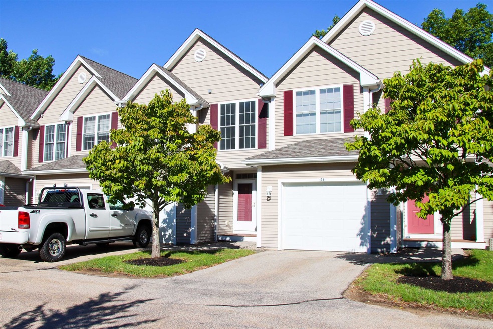 22 Lilac Ln, Newmarket, NH 03857 - photo 1