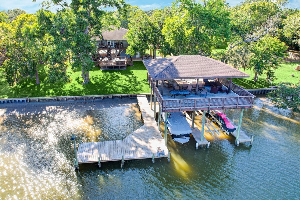 20 Lazy Oaks Ct, Brazoria, TX 77422 - photo 1