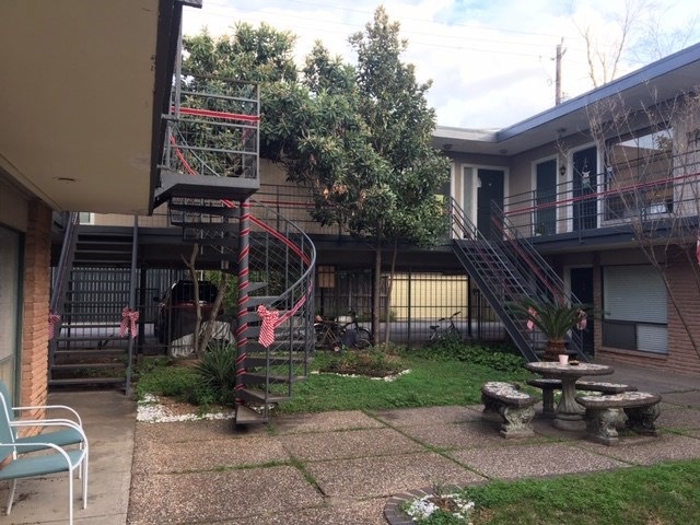 936 Heights Blvd unit 20, Houston, TX 77008 - photo 1