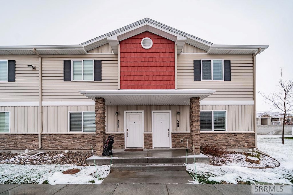 560 Trails End, Idaho Falls, ID 83402 - photo 1