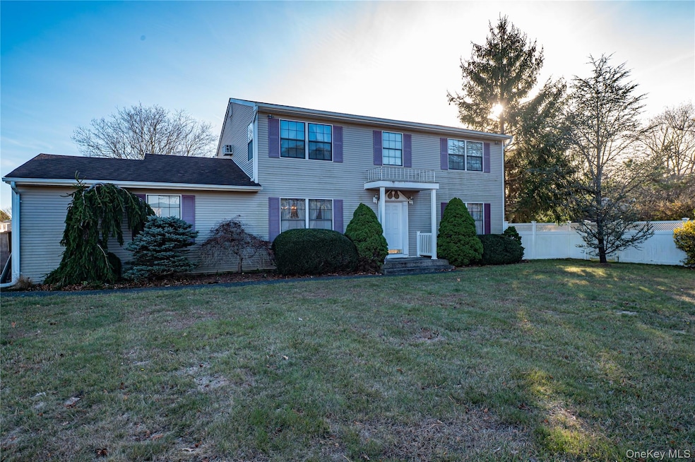 290 E Woodside Ave, East Patchogue, NY 11772 - photo 1