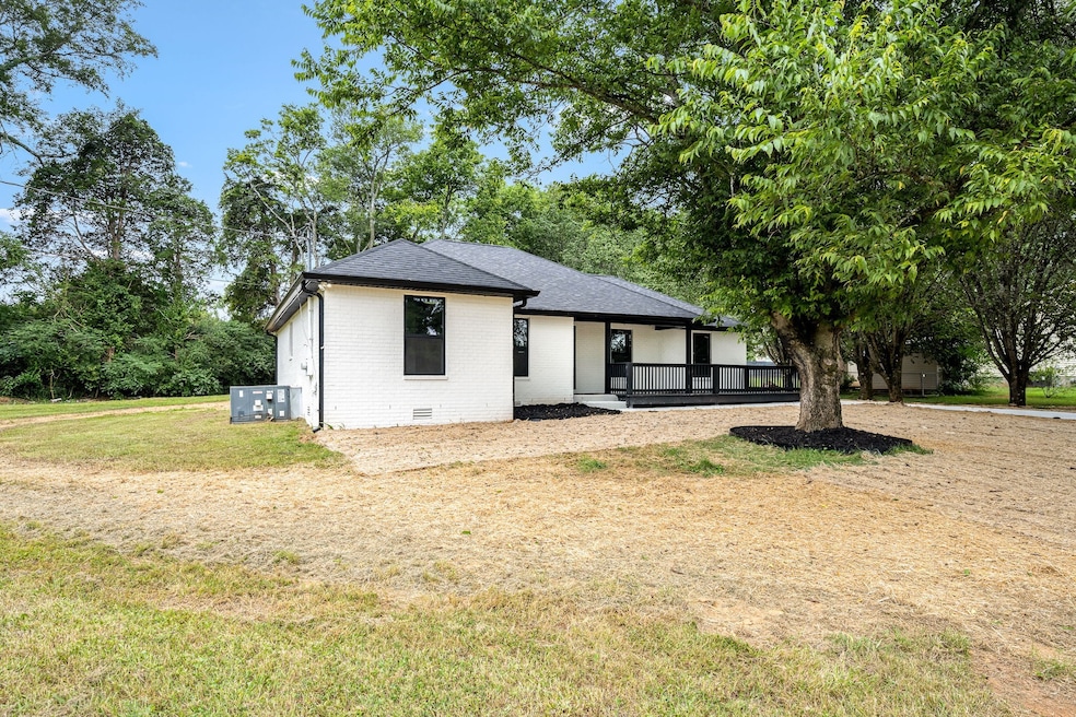 2712 Oak Point St, Murfreesboro, TN 37130 - photo 1