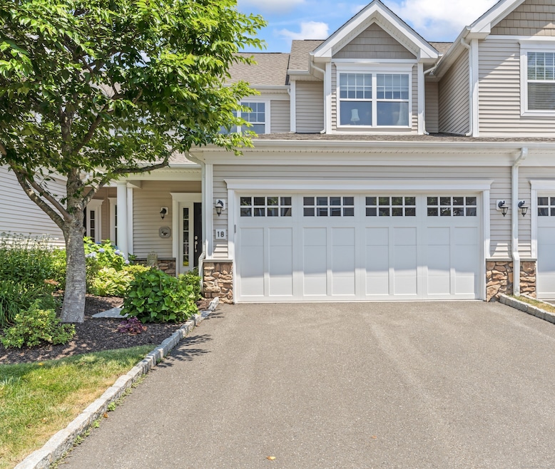 18 Briar Ridge Dr unit 18, Bethel, CT 06801 - photo 1
