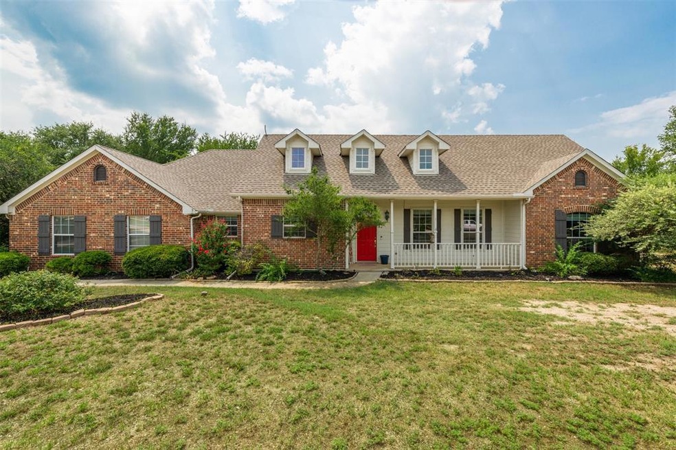 121 Miramar Cir, Weatherford, TX 76085 - photo 1