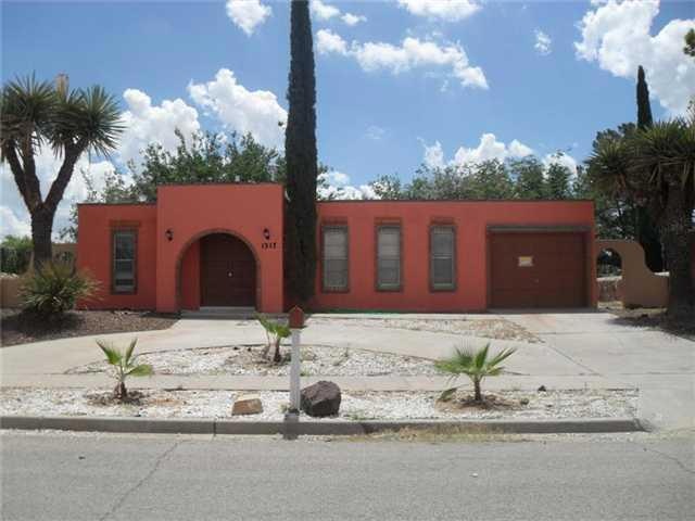 1517 Opossum Cir, Horizon City, TX 79928 - photo 1