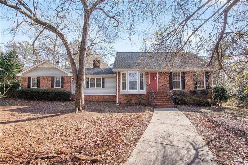 1810 Holmes Dr SW, Conyers, GA 30094 - photo 1