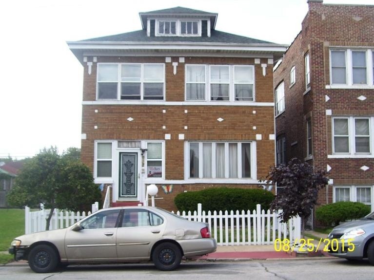 912 W 11th Ave, Gary, IN 46402 - photo 1
