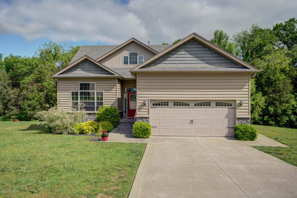 495 Berger Farm Dr, Mount Washington, KY 40047 - photo 1