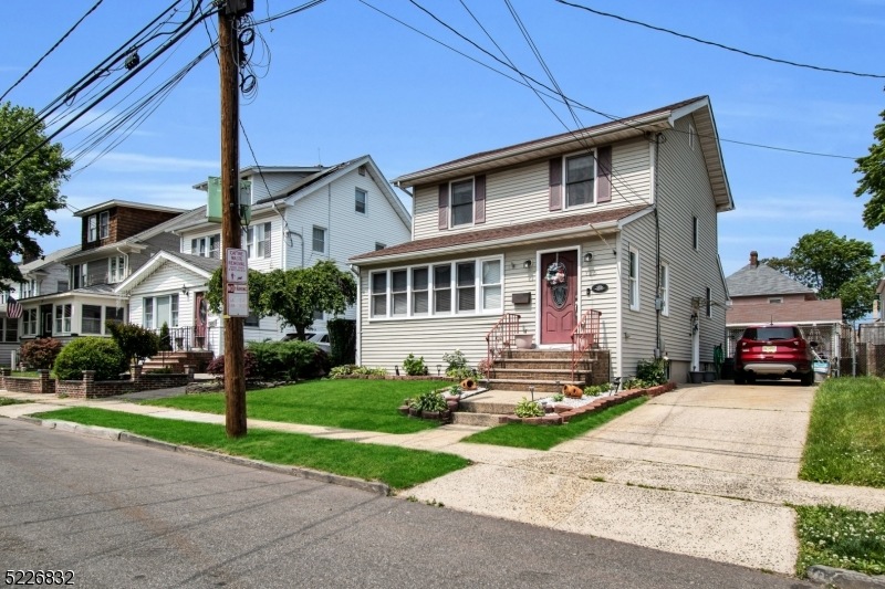 725 Bailey Ave unit 727, Elizabeth, NJ 07208 - photo 1