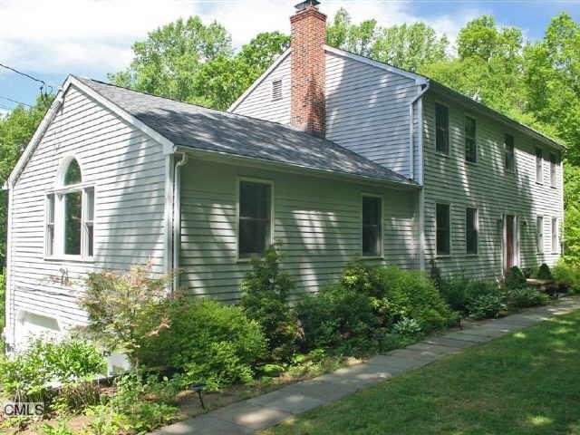 26 Mountain Laurel Ln, Sandy Hook, CT 06482 - photo 1