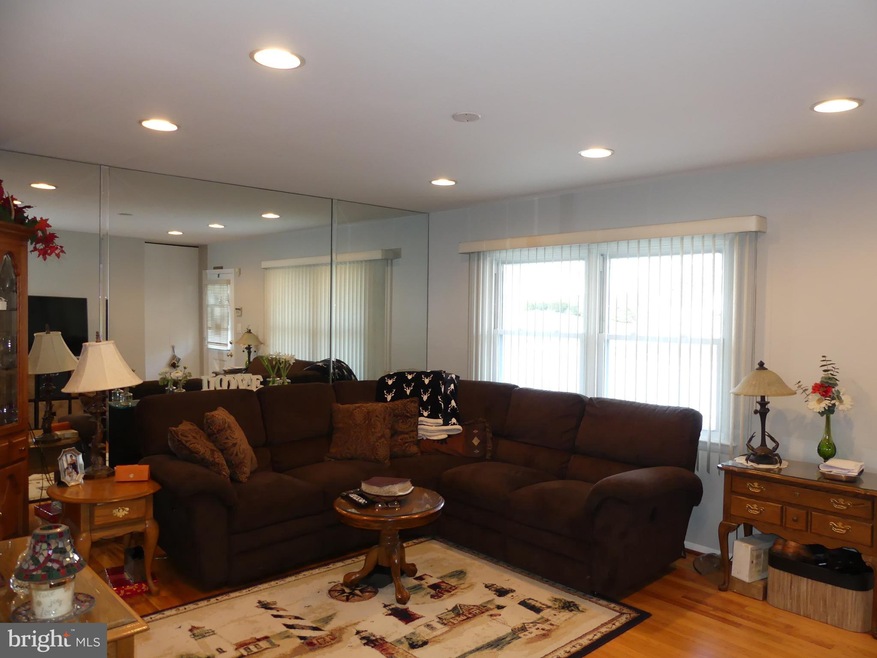 402 Highmeadow Rd, Reisterstown, MD 21136 - photo 1