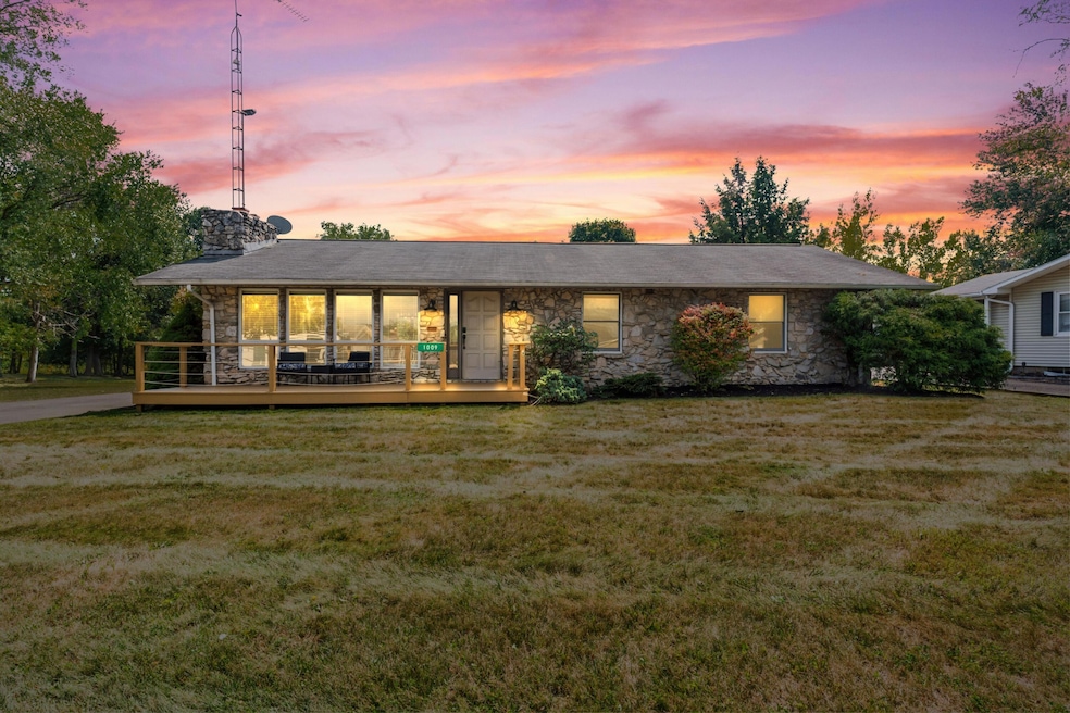 1009 Apple Valley Dr
