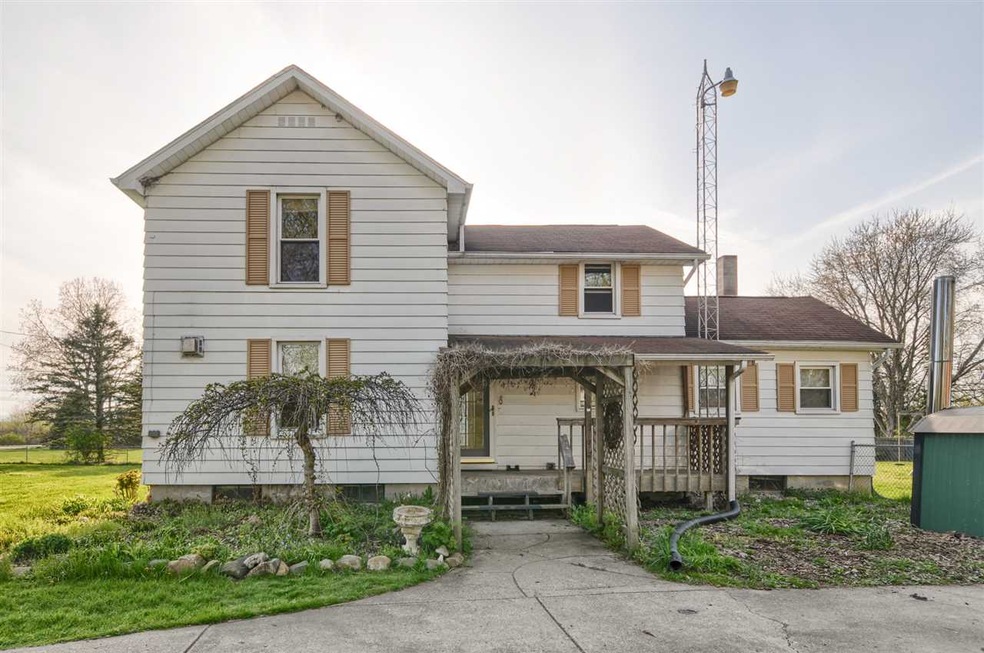 8330 Hill Rd, Swartz Creek, MI 48473 - photo 1