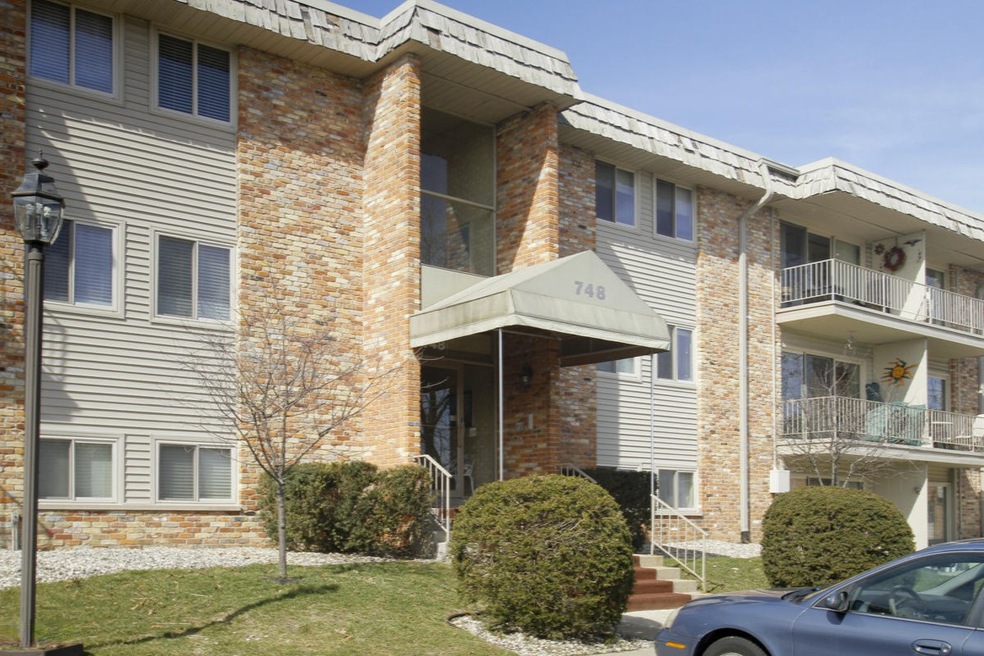 748 W Kilgore Rd 208-101