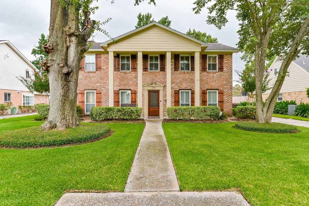 959 Del Norte St, Houston, TX 77018 - photo 1