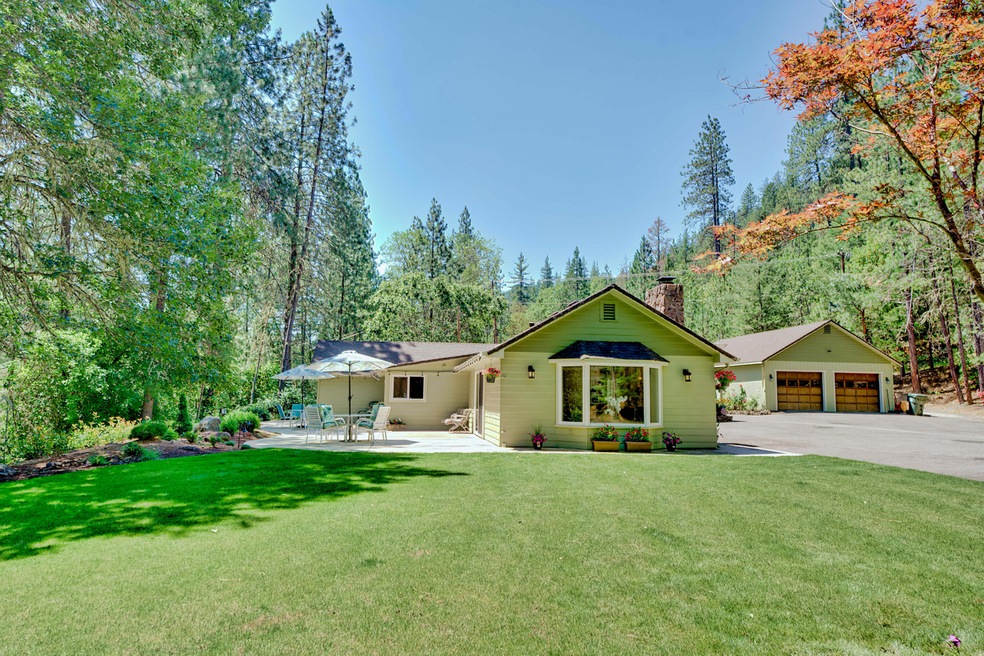 Front of House 3
