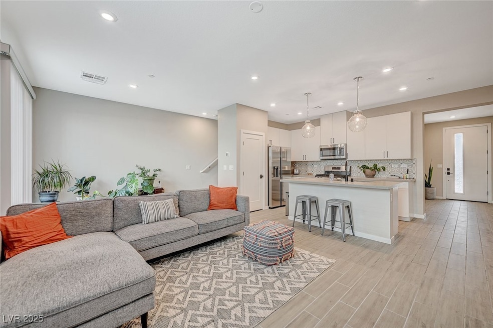 9276 Desert Pearl Ave, Las Vegas, NV 89148 - photo 1