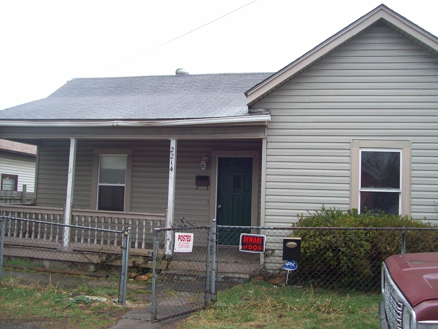 2214 Charlevoix Court