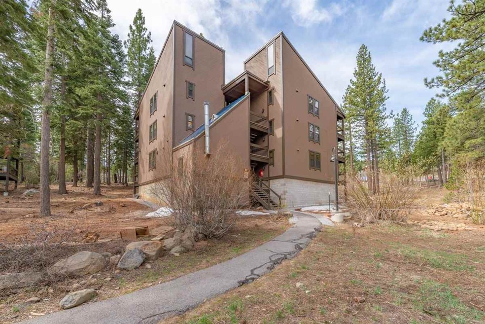 Located just below the Village of Northstar, walki