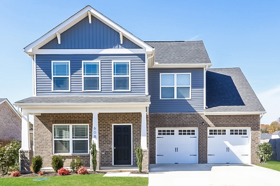 608 Oakvale Ln, Mount Juliet, TN 37122 - photo 1