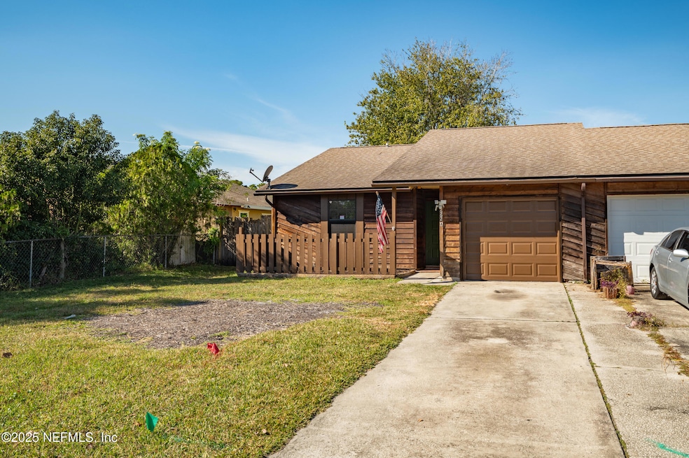 2662 Carmel Ct unit A, Orange Park, FL 32065 - photo 1